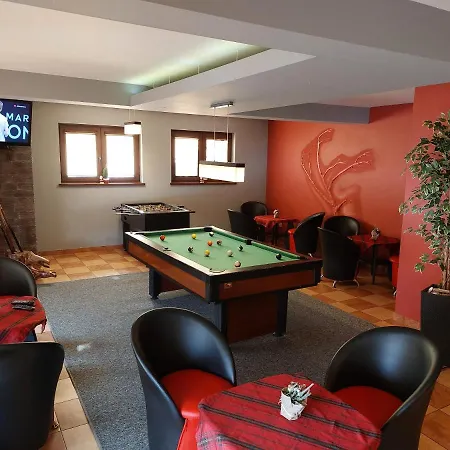 D.w. Harnas Homestay *